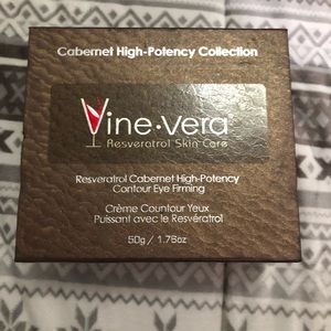 Vine Vera Contour Eye Firming